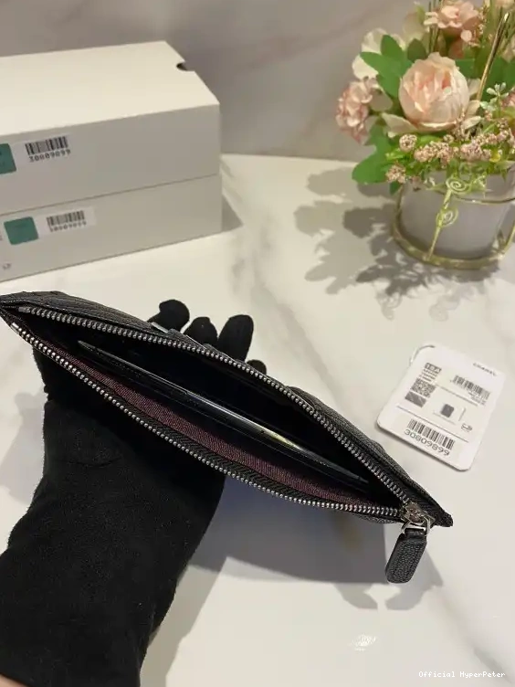Hyper Peter CHANEL WALLET 0501